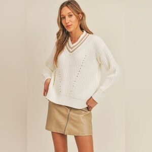 Sage The Label White & Tan V Neck Long Sleeve Knit Sweater Womens Medium